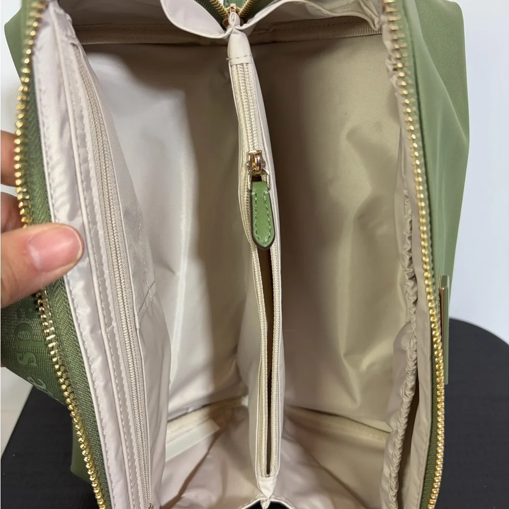 NEW Kate Spade Olive Toiletry Bag Set